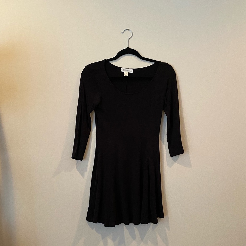 DRESS BUNDLE - Picture 4 of 6